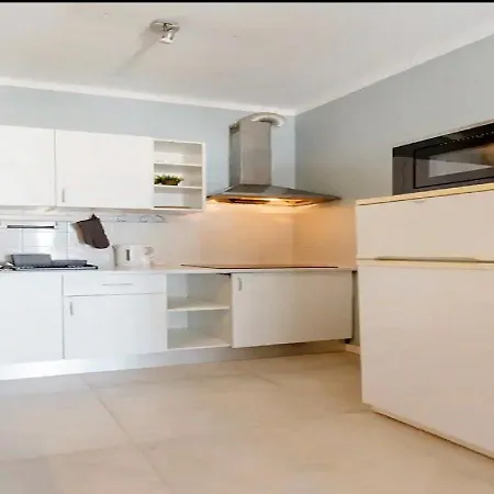 Cozy And Sunny Coastal Escape With Stunning Views Quarteira